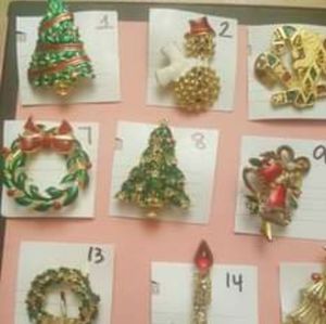 Vintage Christmas pins/ brooches